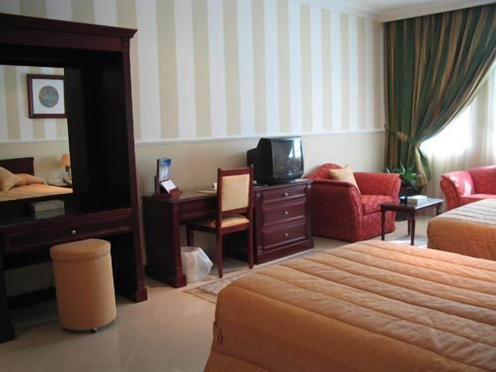Al Bustan Hotel Doha Exterior photo