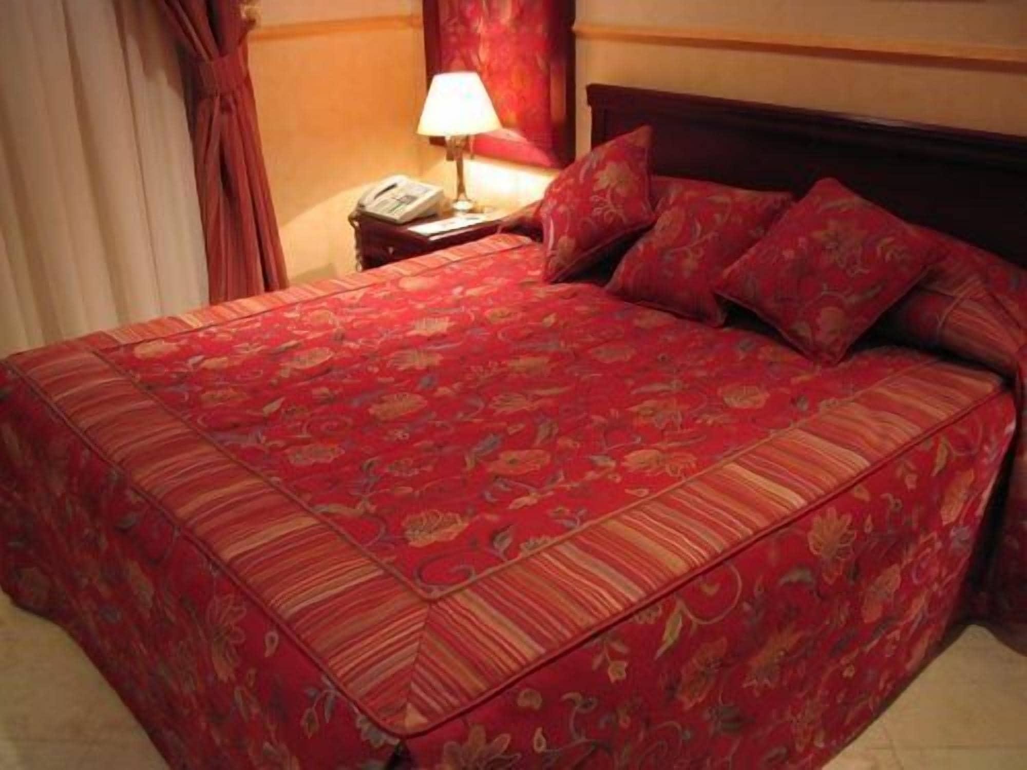 Al Bustan Hotel Doha Exterior photo