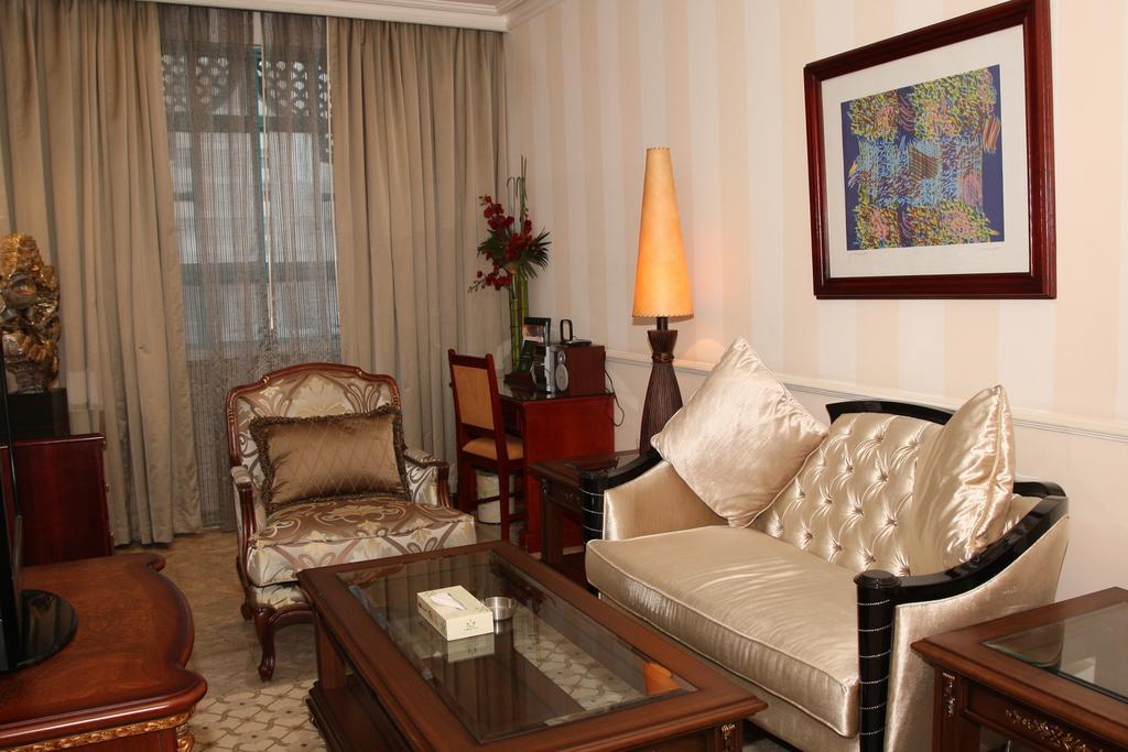 Al Bustan Hotel Doha Exterior photo